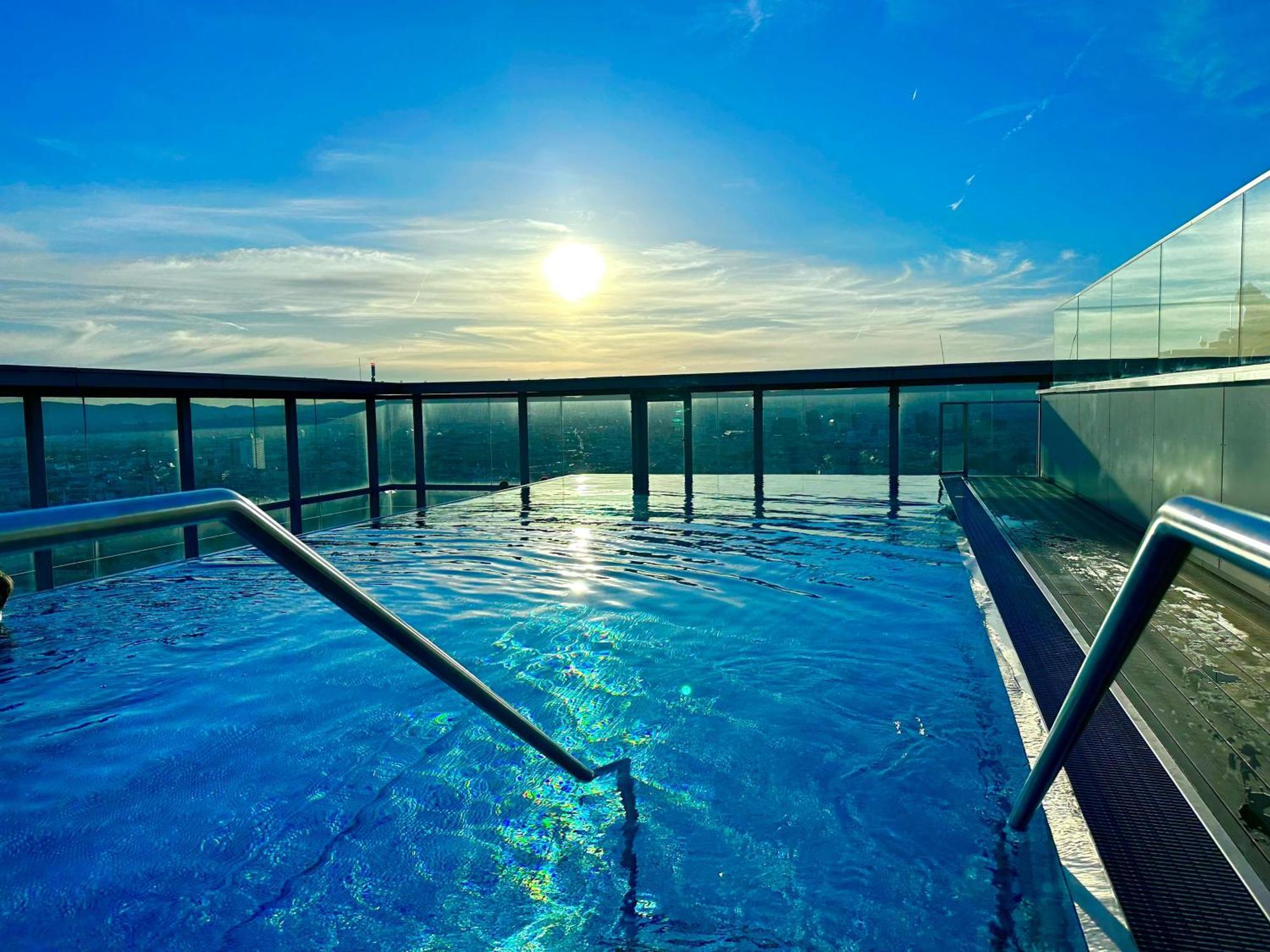 Vienna Sky Apartment I Rooftop Pool I Netflix Εξωτερικό φωτογραφία
